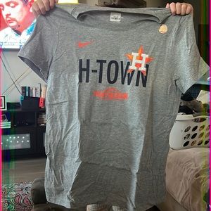 NIKE WOMAN ASTROS SHIRTS